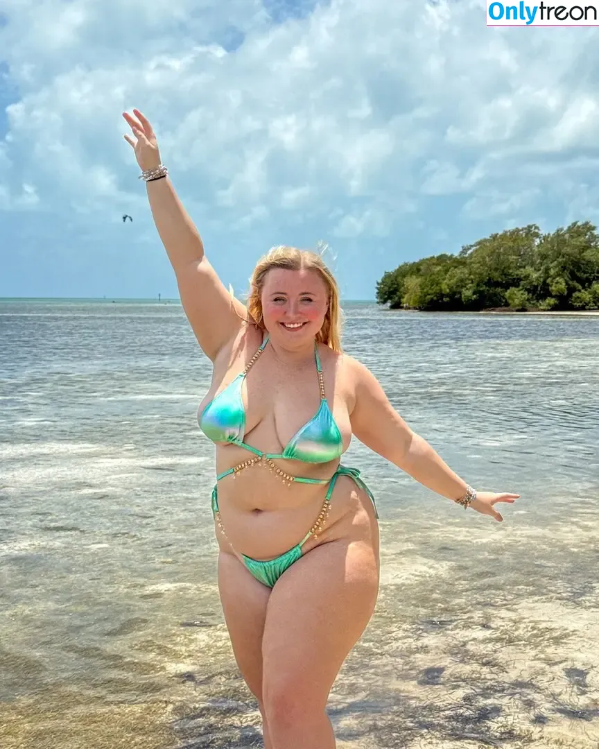 Niki Peacock nude photo #0619 (presidentniki)