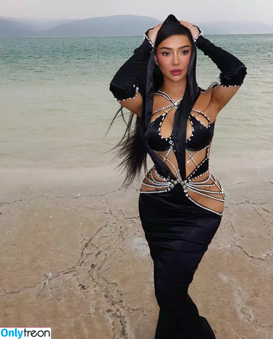 Nikita Dragun голая photo #0004 (nikitadragun)