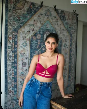 Nikita Dutta / nikifying nude photo #0003