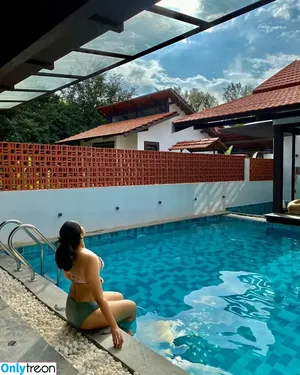 Nikita Sharma / nikitasharma_official nude photo #0102