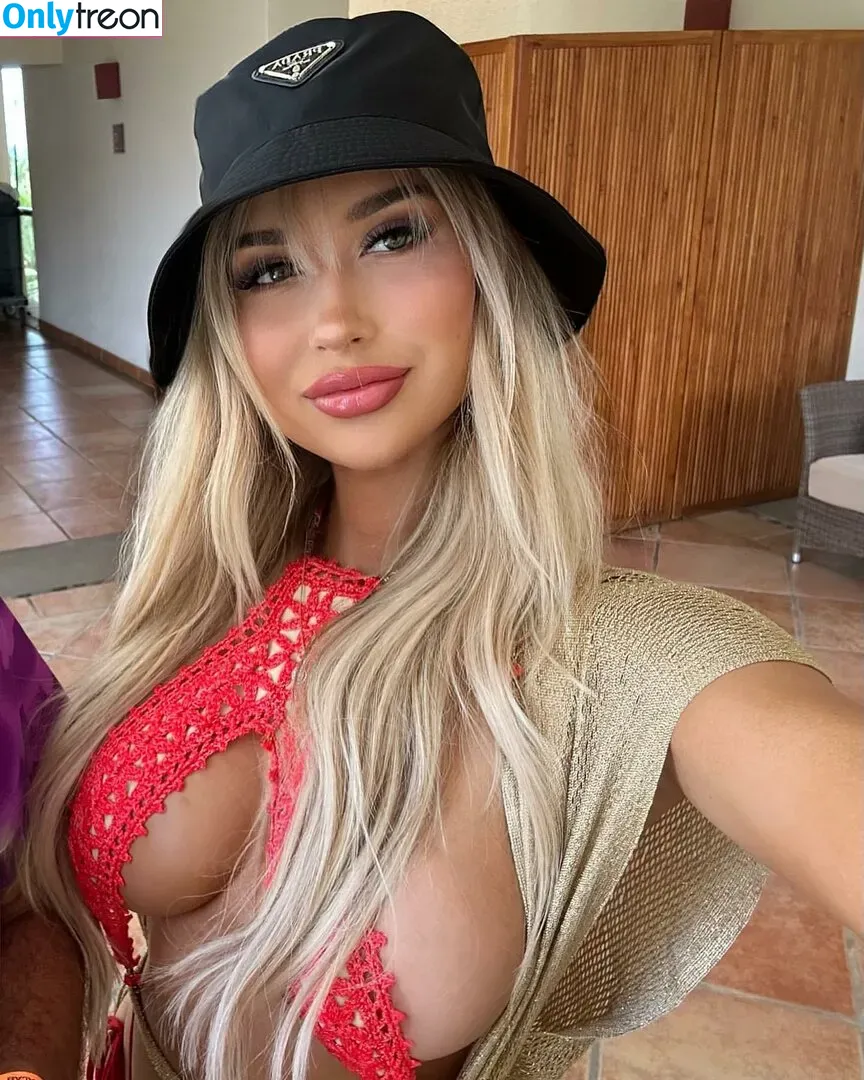 Nikita Sullivan nude photo #0036 (nikkisandiego)