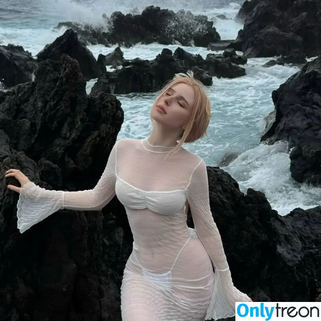 Nikki Beiar nude photo #0147 (nikkibearvip / nikkibeiar)