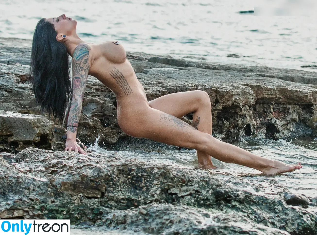 Nikki Belfort nude photo #0060 (nicole___black / nikkibelfort / nikkibelfort69)