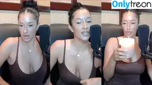 Nikki Blades nude