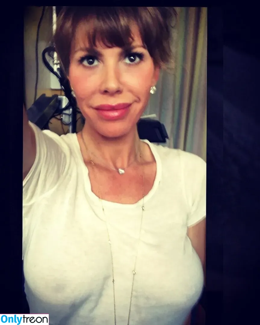 Nikki Cox nude photo #0156 (nikki_cox / nikkicox0000)