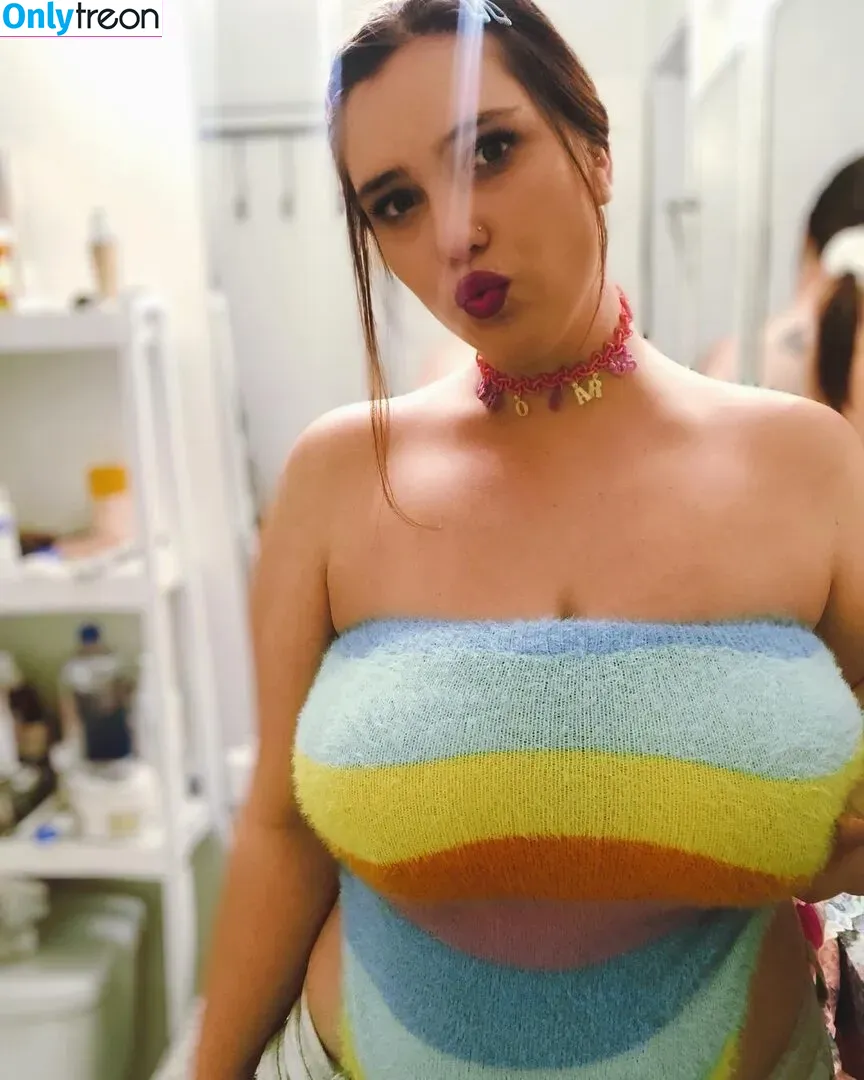 Nikkimichay nude photo #0090 (Nikkimichay)