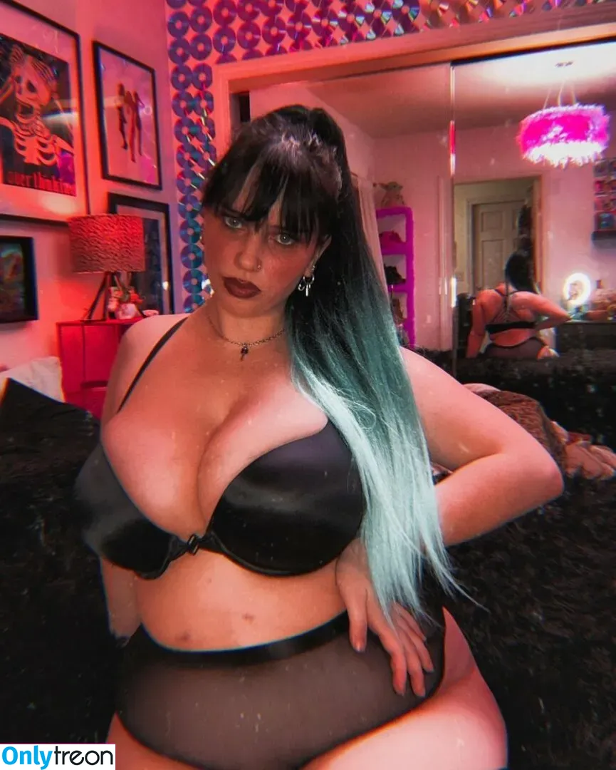 Nikkimichay nude photo #0129 (Nikkimichay)