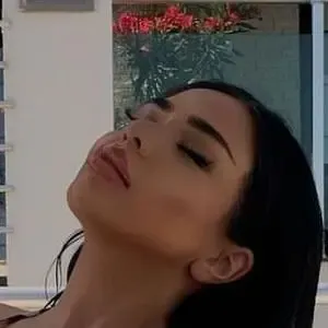 Nikkitlyy nude photo #0009