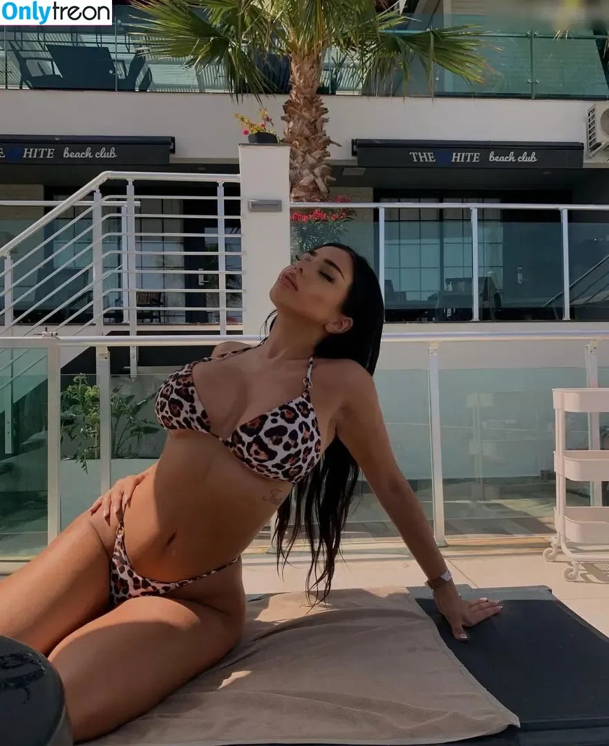 Nikkitlyy nude photo #0001 (Nikkitlyy)