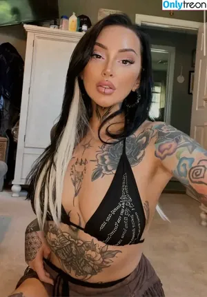 Nikkivixsin / nikkiisnaughty1 / nikkiivixsin фото голая #0016