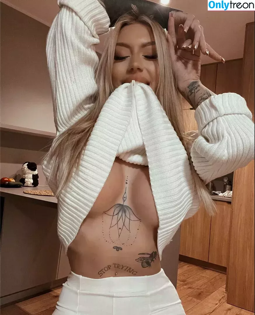 nikolnatuniewicz nude photo #0076 (blondebeautyyulia)