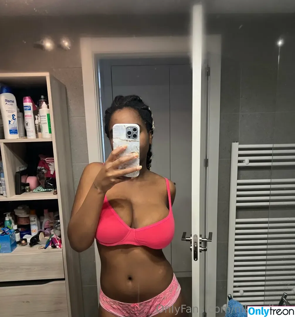 niky_nikole nude photo #0041 (nikynikole1)