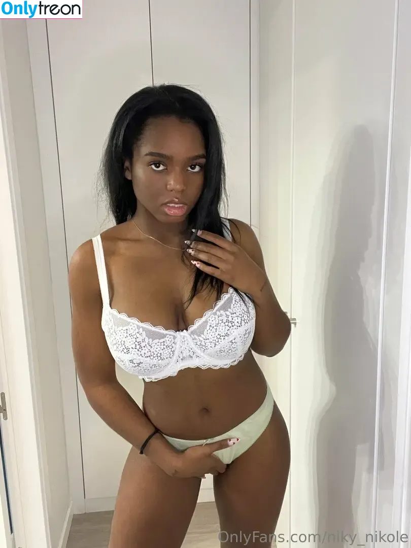 niky_nikole nude photo #0063 (nikynikole1)