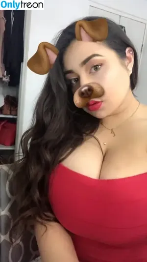 Nimsayvalens / gurrola_jazmine / nimsay_g98 nude photo #0410