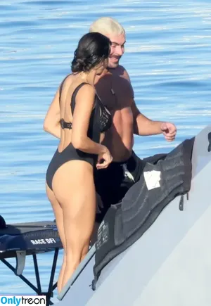 Nina Dobrev / nina nude photo #1857