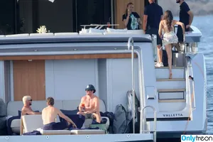 Nina Dobrev / nina nude photo #1882