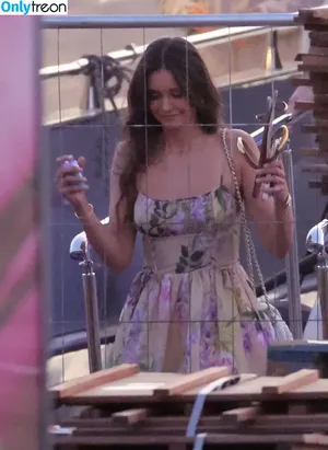Nina Dobrev / nina nude photo #1911