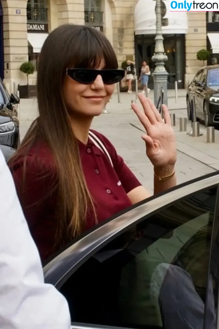 Nina Dobrev голая photo #1093 (nina)
