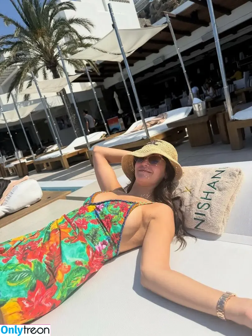 Nina Dobrev nude photo #1769 (nina)