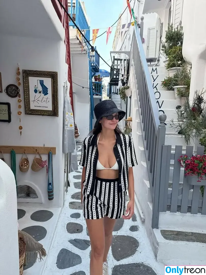 Nina Dobrev nude photo #1771 (nina)
