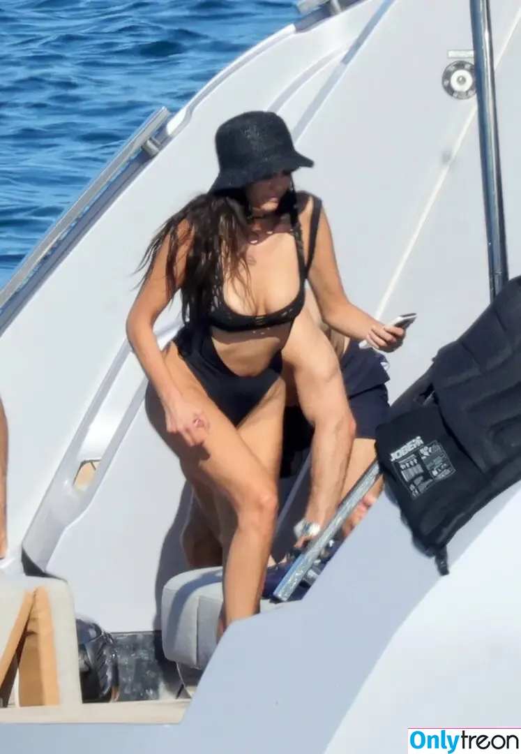 Nina Dobrev nude photo #1856 (nina)