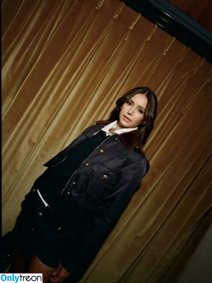 Nina Dobrev голая photo #1979 (nina)