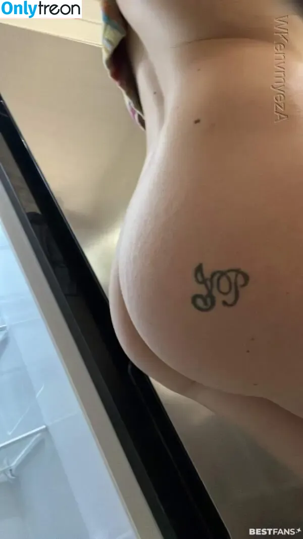Nina-König nude photo #0108 (ninakoenig_ / ninasmumlife_)