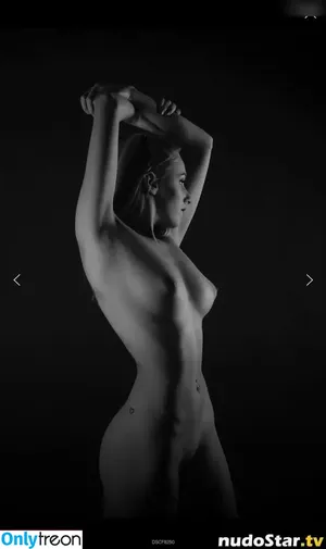  nude photo #0007