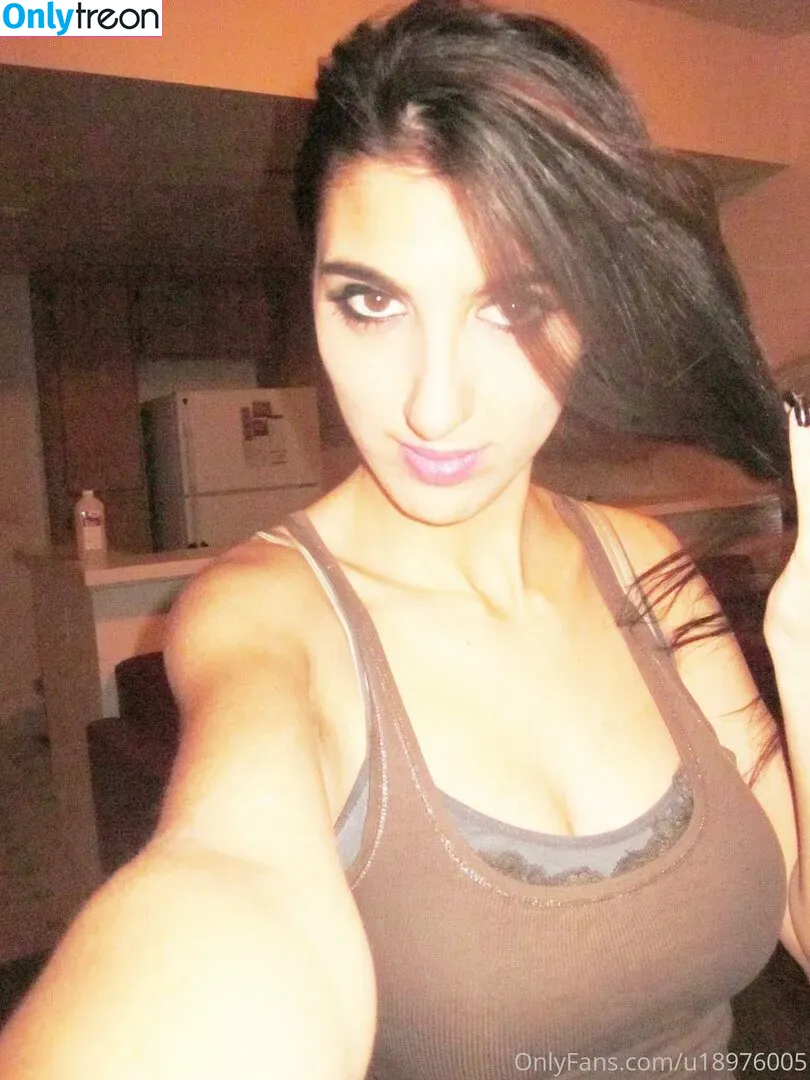 ninakhalifa голая photo #0029 (nina.khalifa_)