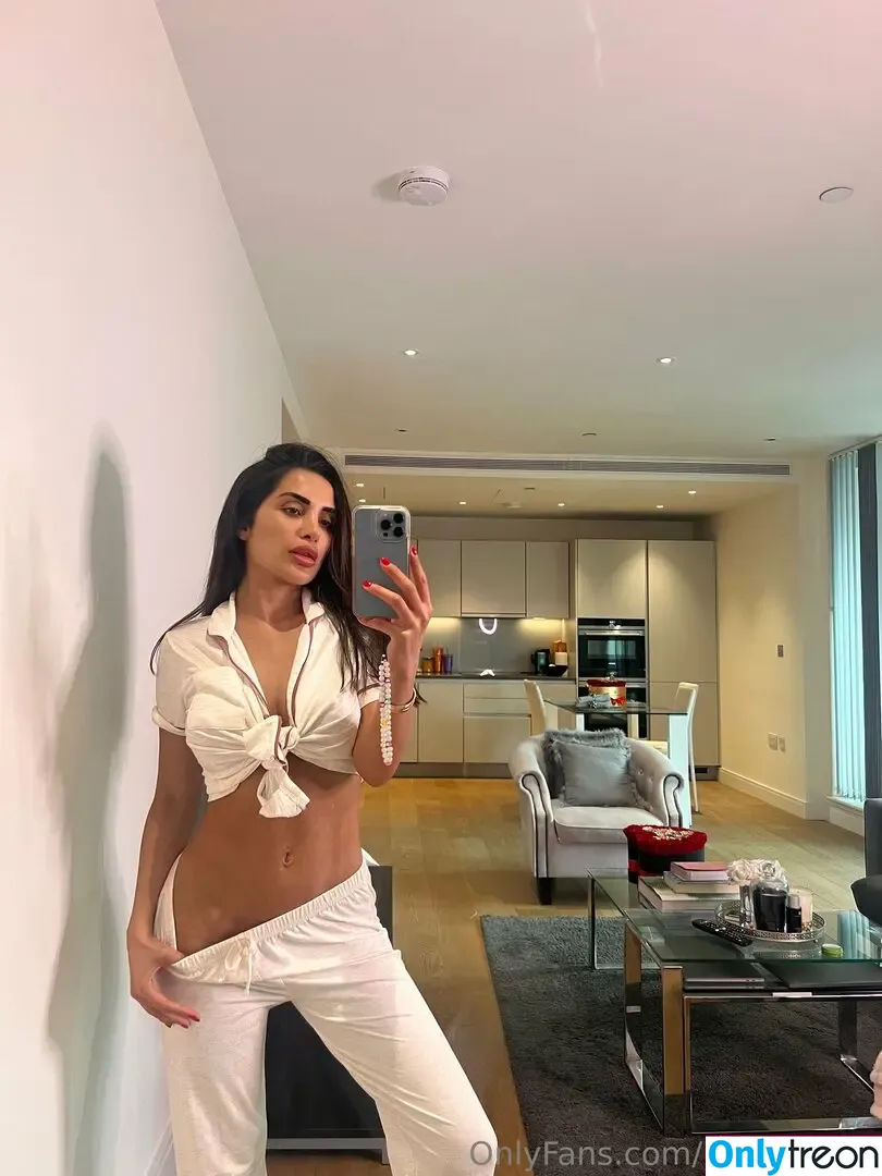 ninaxdiana голая photo #0002 (ninaxdiana)
