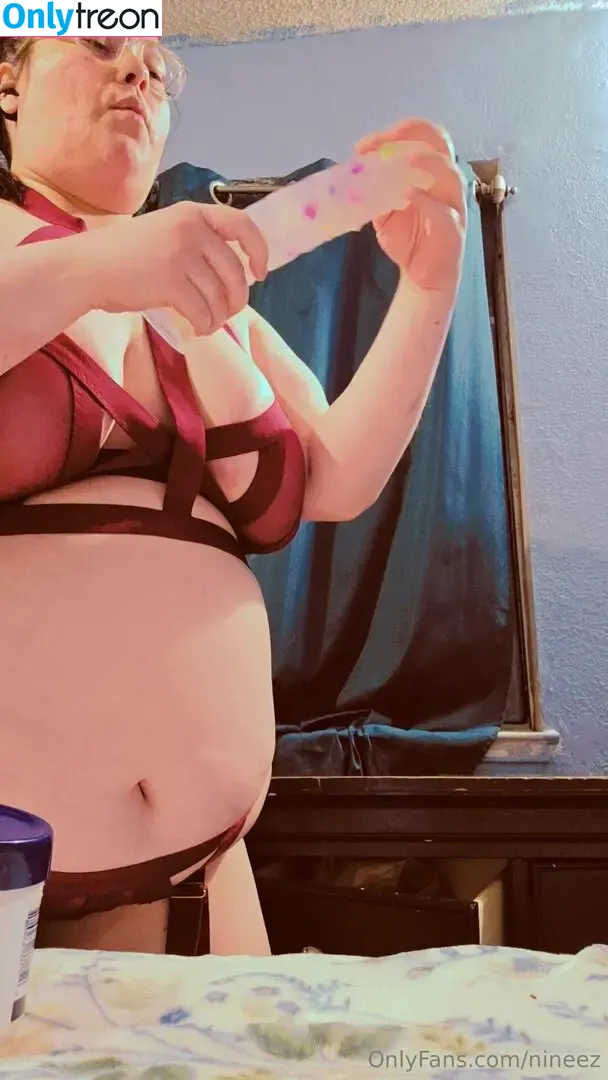 nineez nude photo #0021 (nineez.exe)