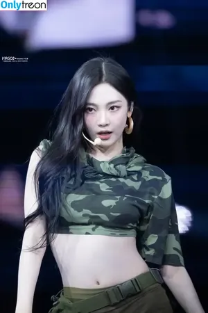 Ningning (æspa / aespa / imnotningning / littlechopper фото голая #0409