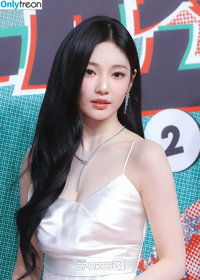 Ningning (æspa nude photo #0322 (aespa / imnotningning / littlechopper)