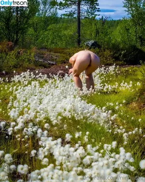  nude photo #0008
