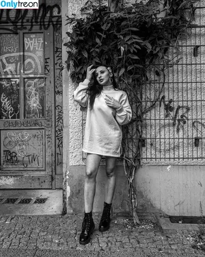 Nino Kikacheishvili / ninas_welt25 nude photo #0012
