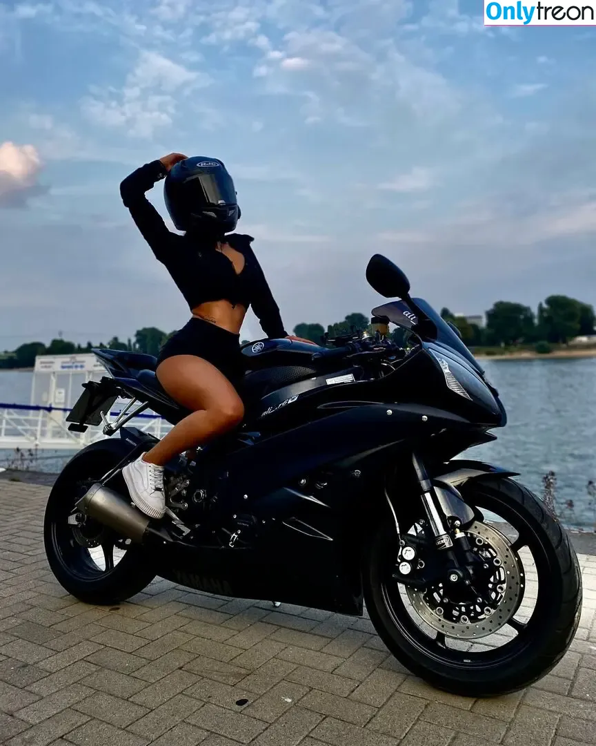 Nino Kikacheishvili nude photo #0062 (ninas_welt25)