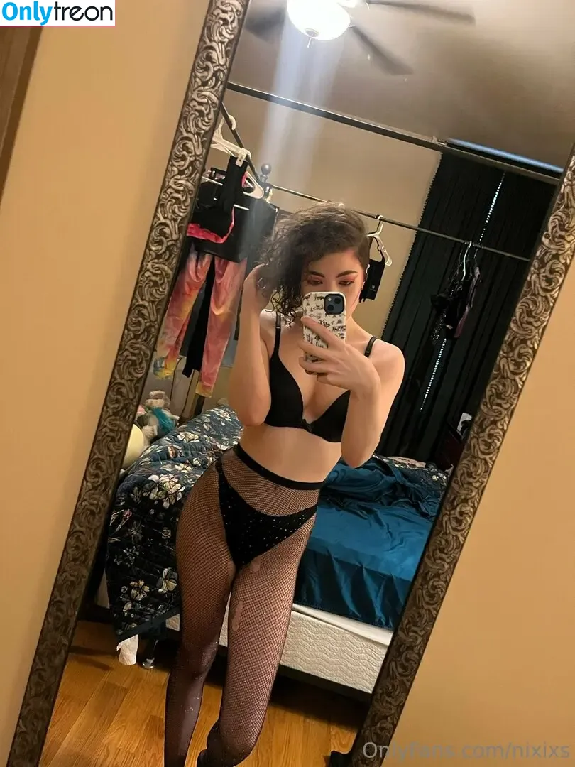 Nixi XS nude photo #0019 (Nixi_pw / nixixs)