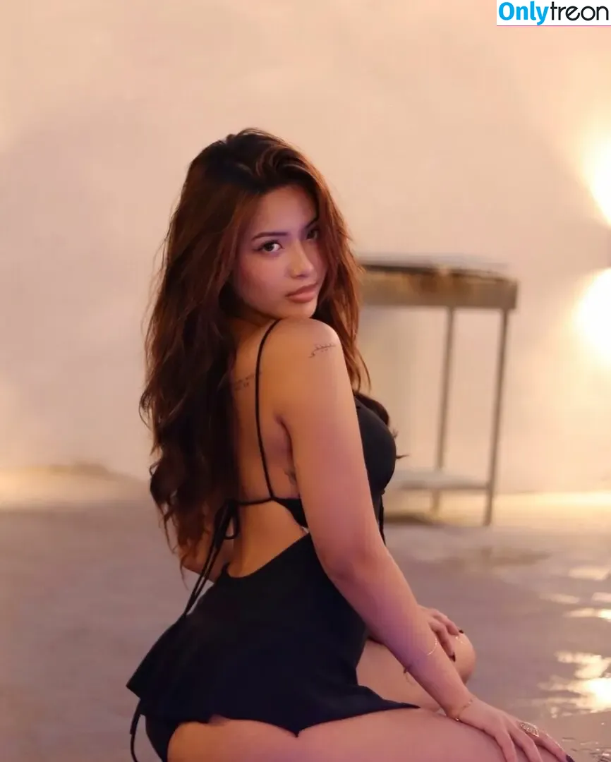 niyenquijanooo nude photo #0046 (Niyen Quijano / Yennnnnny / niyenquijano)