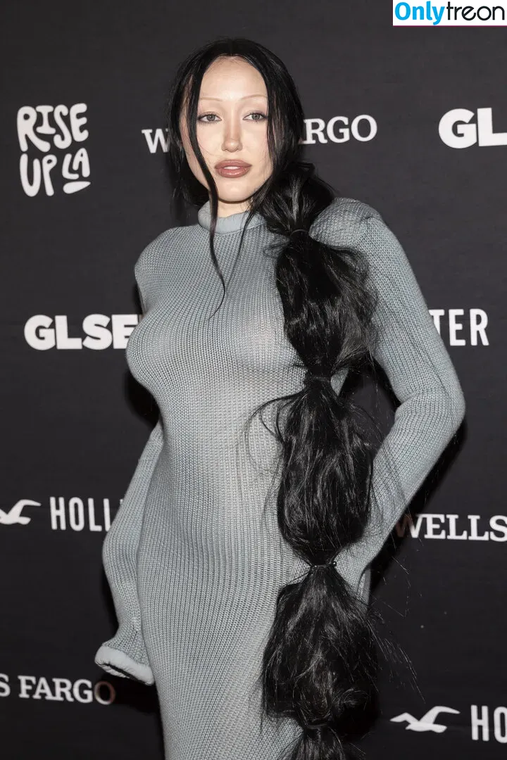 Noah Cyrus голая photo #0466 (illusion_4_lust / noahcyrus)