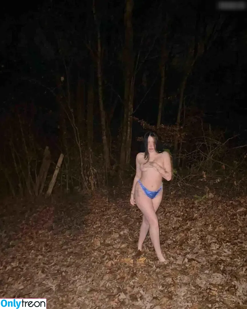 Noah Cyrus nude photo #0706 (noahcyrus)