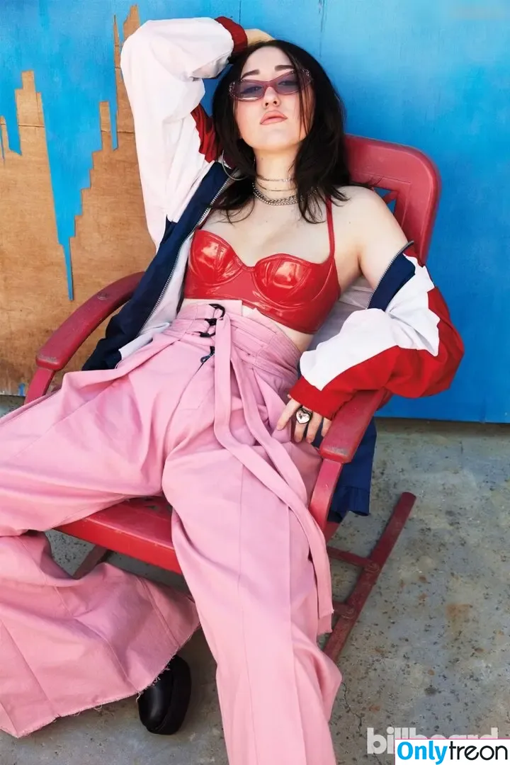 Noah Cyrus голая photo #0917 (noahcyrus)