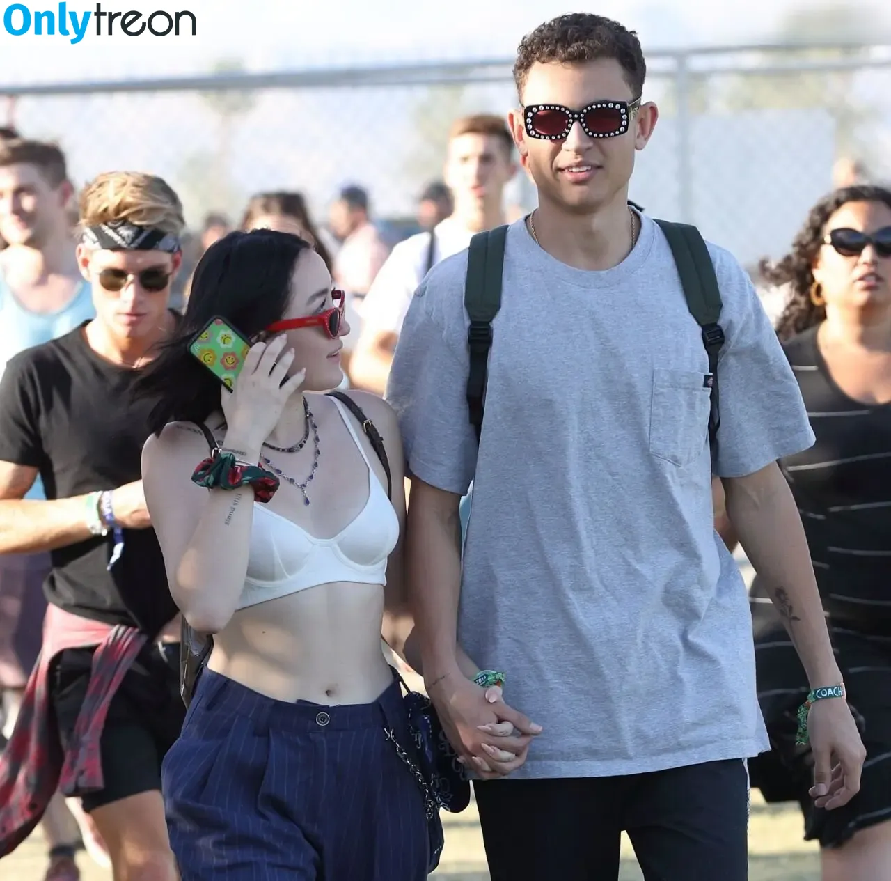 Noah Cyrus nude photo #0924 (noahcyrus)