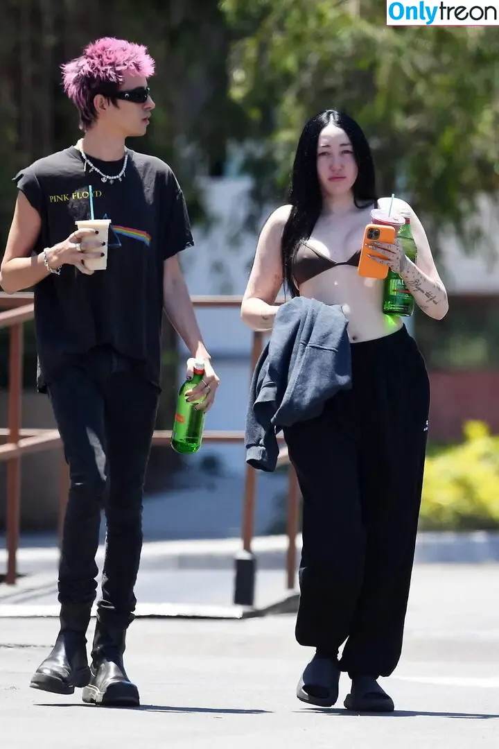 Noah Cyrus голая photo #0942 (noahcyrus)