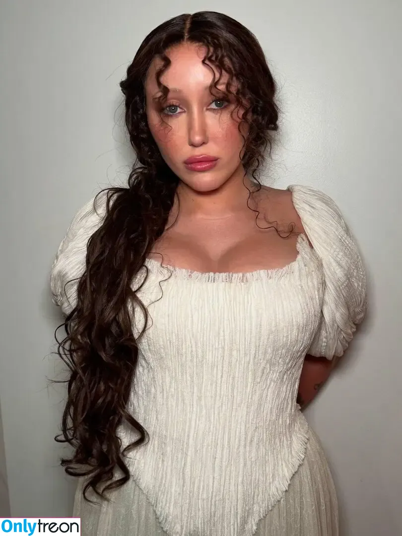 Noah Cyrus голая photo #1124 (noahcyrus)