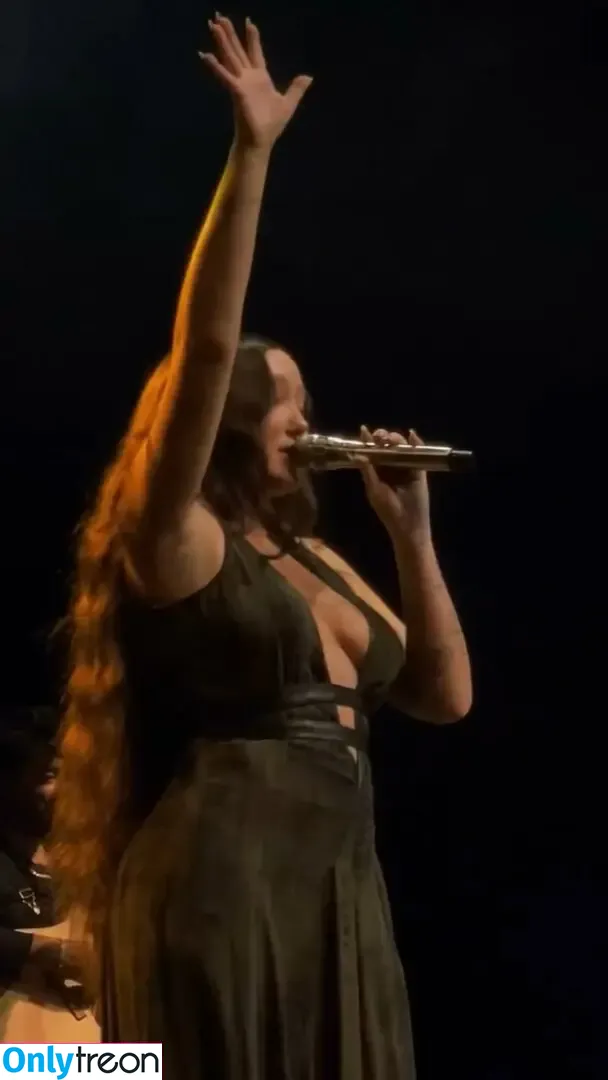 Noah Cyrus голая photo #1200 (noahcyrus)