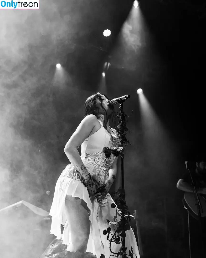 Noah Cyrus голая photo #1215 (noahcyrus)