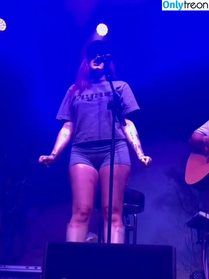 Noah Cyrus голая photo #1233 (noahcyrus)