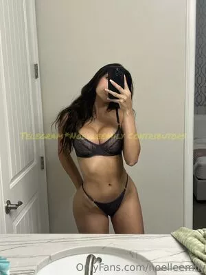 Noelle Emily / Emily Villafuerte / noelle_emily nude photo #0200