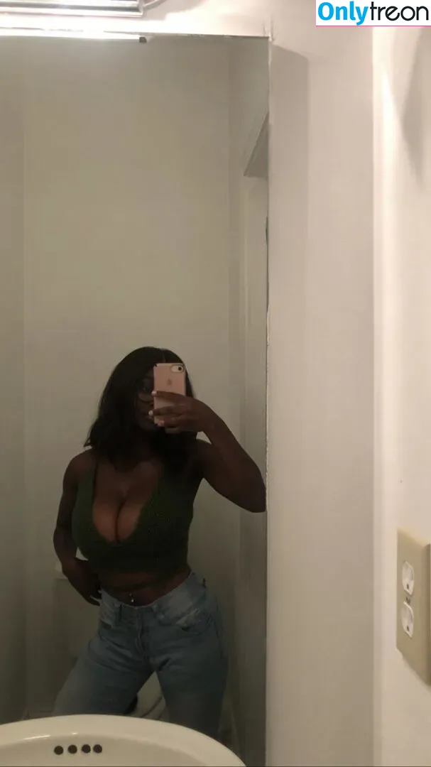 Noelle KaylahRich nude photo #0022 (bbia.k / kaylaraerich / noellefoley)