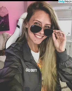 NoisyButters nude photo #0102